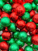 Boules de Noël en chocolat praliné