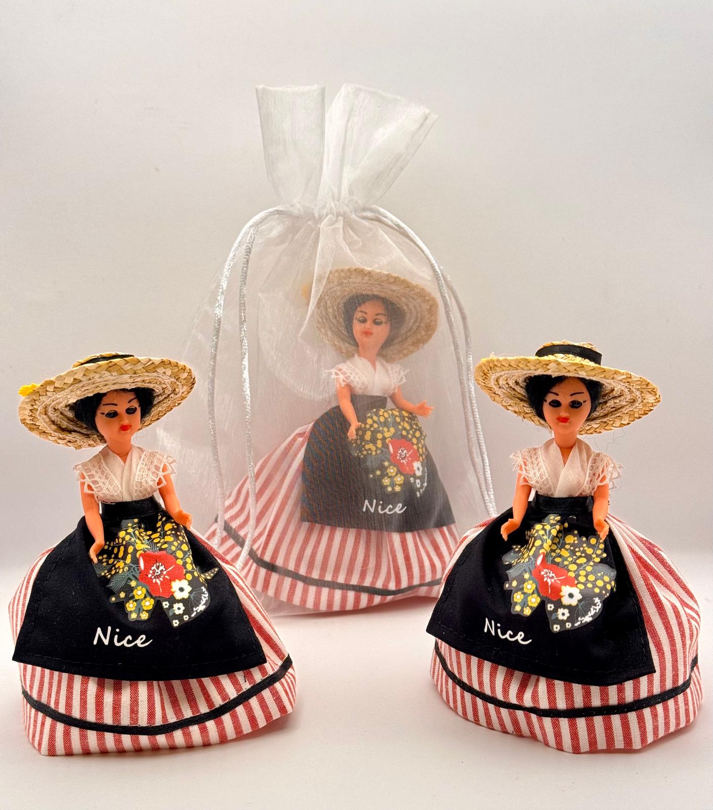 Petite Poupée Bonecaria - Boneca de pano é a amiga dos segredos, das Petite Poupée Bonecaria - Boneca de pano é a amiga dos segredos, das